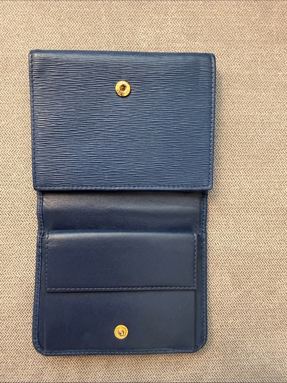 Authentic Prada Navy Blue Saffiano Leather Compact Wallet with Gold Logo - Picture 4 of 9